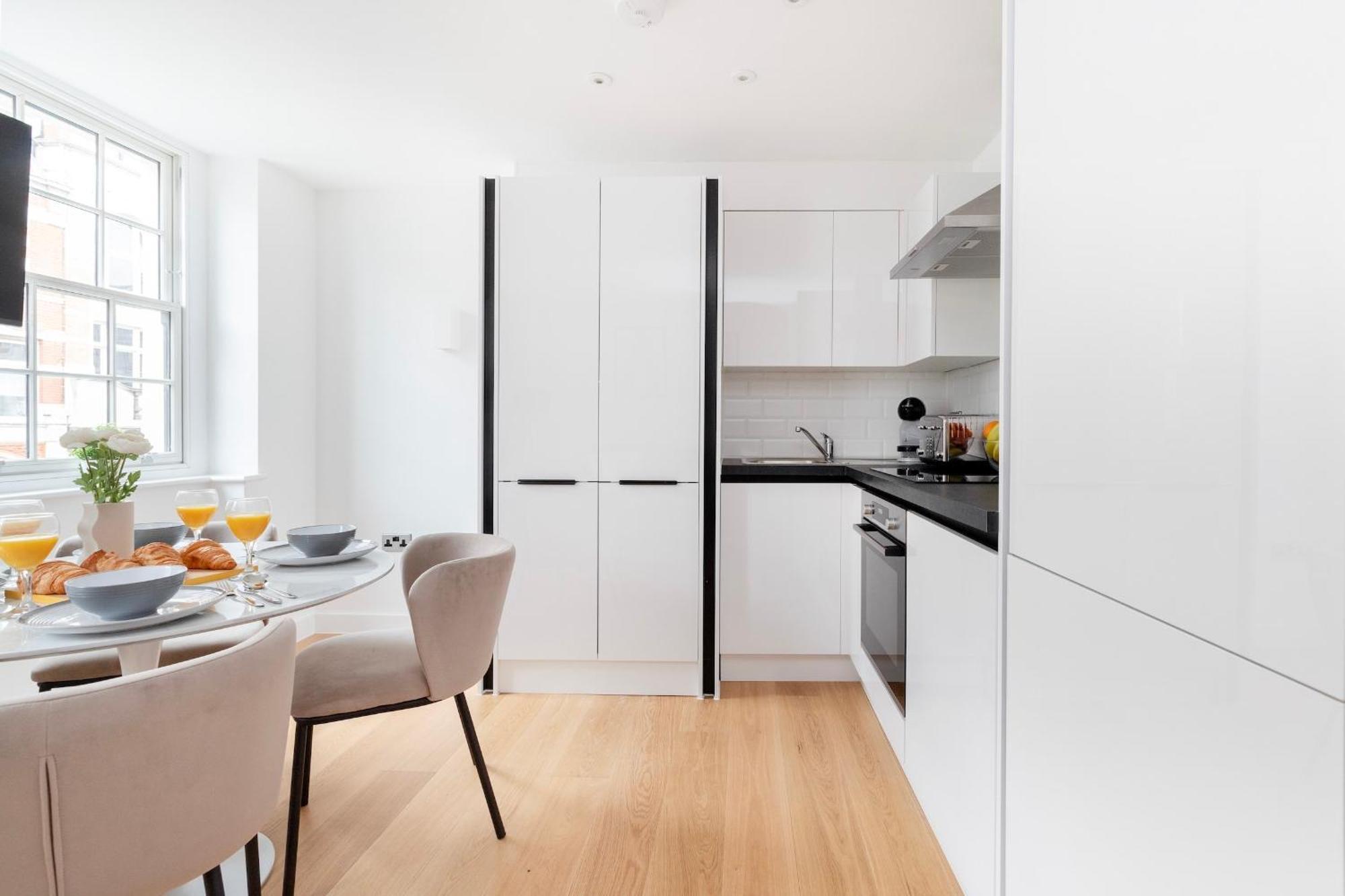 Appartement Bnbnova - Fitzrovia With Balcony
